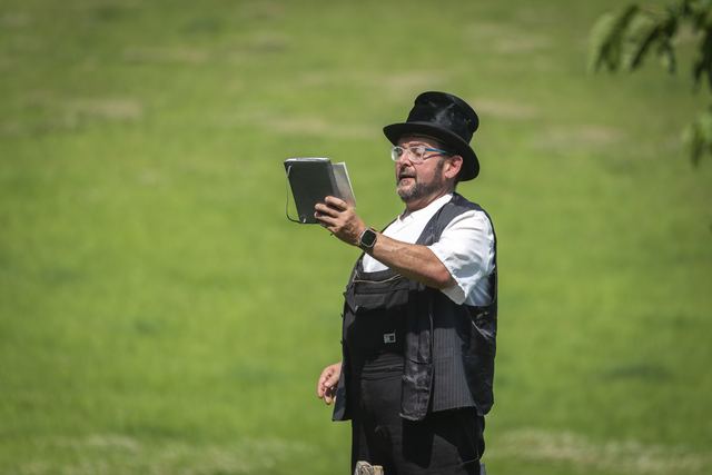Szenenfoto „Das Geheimnis von Bielvalley“, SandsteinSpiele 2026, Foto 5